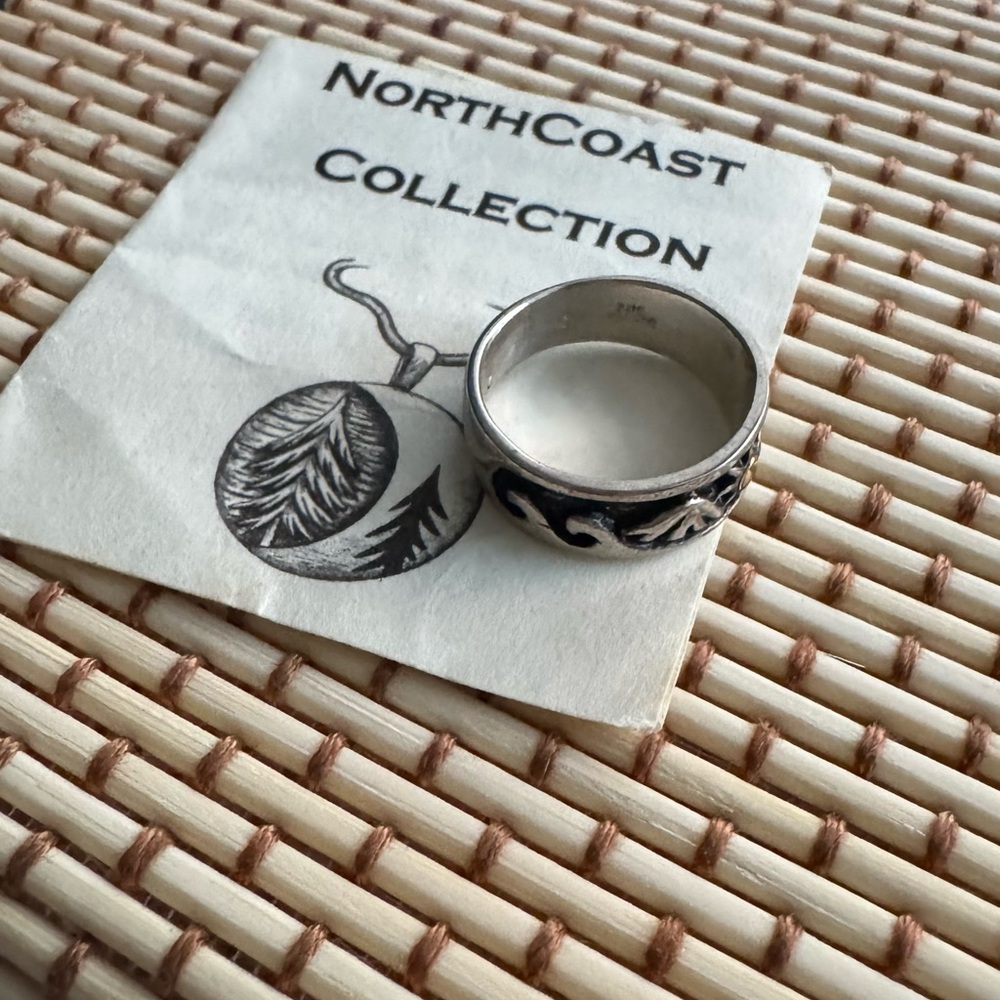 Sterling Silver Sun & Mountain Accent Ring with 18 k Gold Detail - Picture 5 of 12